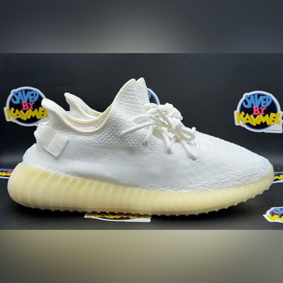 Size 10 - adidas Yeezy Boost 350 V2 Low Cream White / Triple White - Picture 1 of 9